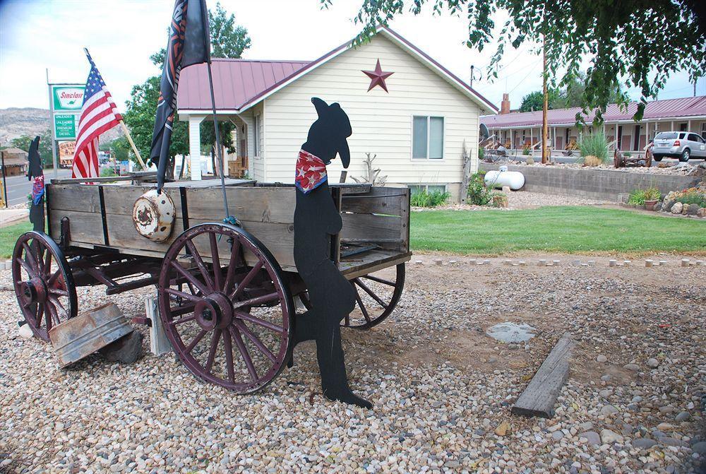 Cowboy Country Inn Escalante Esterno foto